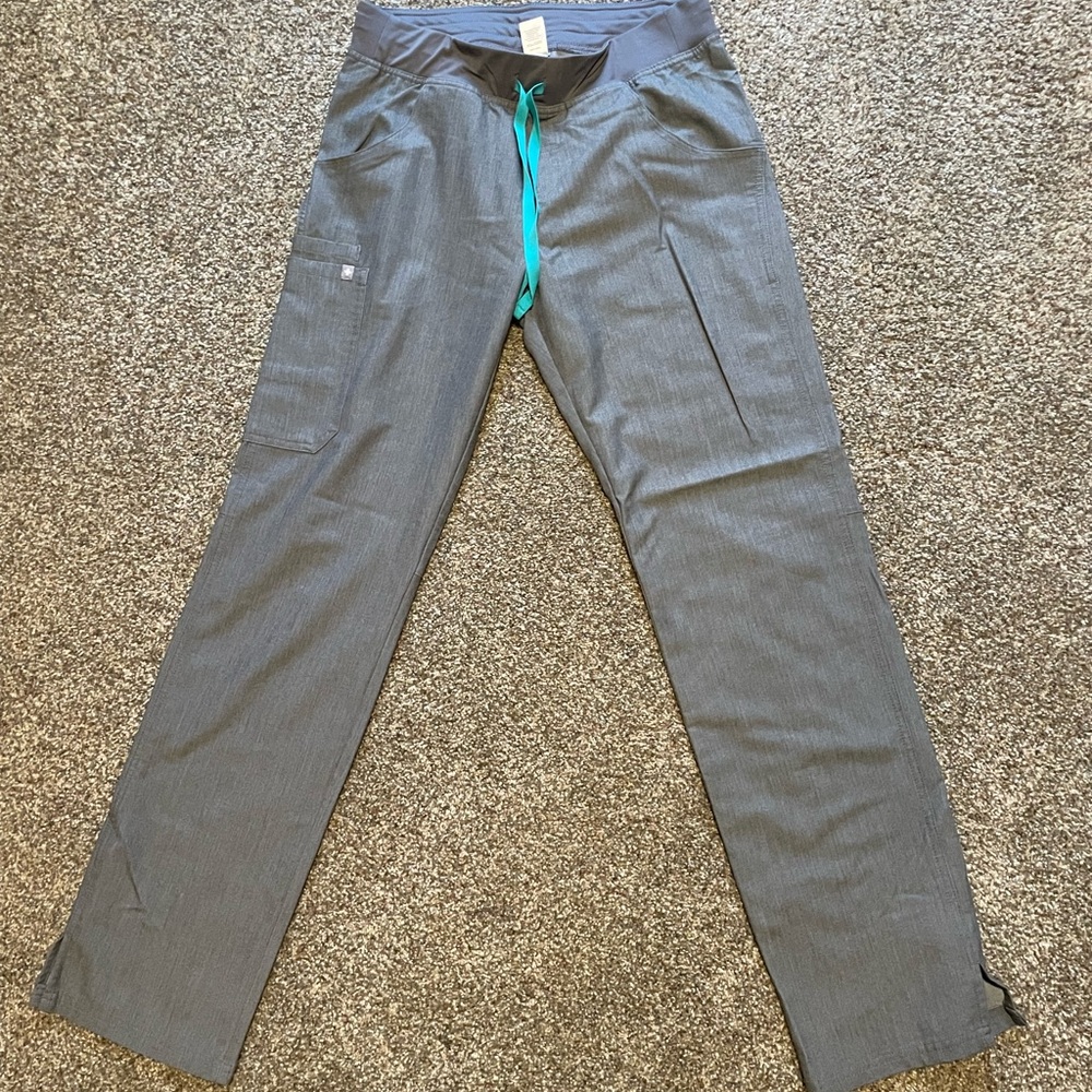 Figs women wide leg scrub pant